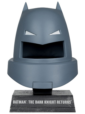 

Реплика Mcfarlane Toys: Batman DC Direct – Маска Бэтмена 1:3 DC Mini Replica 1/3 Armoured Batman Cowl (Dark Knight Returns) (79361) (18 см)