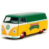Модель машинки Hollywood Rides – Teenage Mutant Ninja Turtles 1961 VW Bus 1:32 (35666)