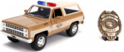 Модель машины Jada Toys – Stranger Things: 1980 Chevy K5 Blazer W/Badge (масштаб 1:24) (31111)