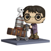 Фигурка Funko POP Deluxe Harry Potter Anniversary - Harry Potter Pushing Trolley (135) (57360)