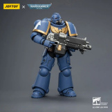 Фигурка Warhammer 40 000 (Вархаммер 40 000) – Ультрамарины (Ultramarines), Интерсессор с болтером, болт-пистолетом и цепным мечом (JT03813)