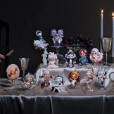Фигурка-сюрприз POP MART: Skullpanda – The Feast Begins Series (PM05795) – 1 случайный персонаж в сюрприз-боксе (~ 9 см)