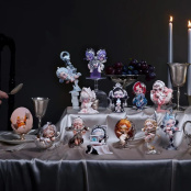 Фигурка-сюрприз POP MART: Skullpanda – The Feast Begins Series (PM05795) – 1 случайный персонаж в сюрприз-боксе (~ 9 см)