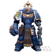 Фигурка Warhammer 40K Ultramarines - Lieutenant with Power Fist (масштаб 1:18)